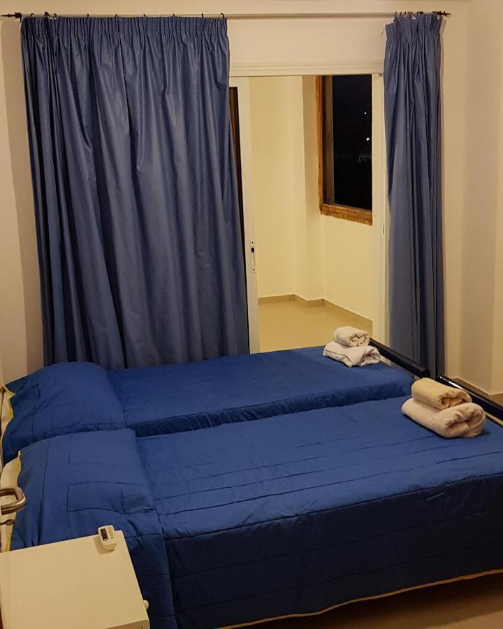 Ferienwohnung Galatia'S Court Paphos Exterior foto