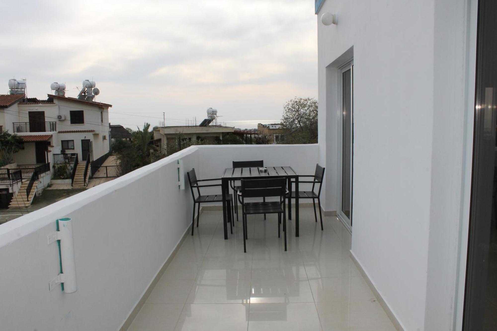 Ferienwohnung Galatia'S Court Paphos Zimmer foto